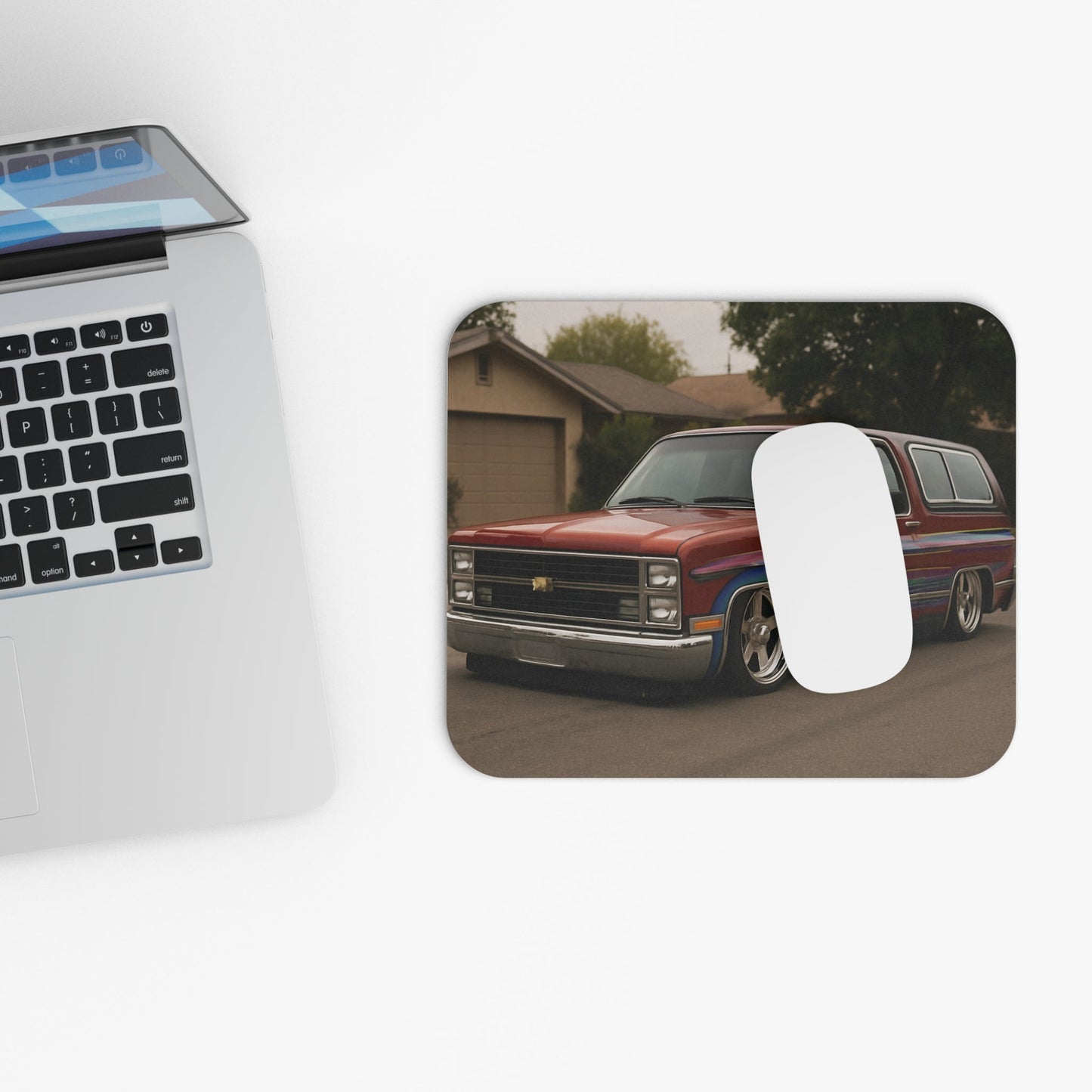 Mouse Pad - Bagged 1986 Chevy Blazer With Custom Paint Rectangle Design - Victory Thru Vision