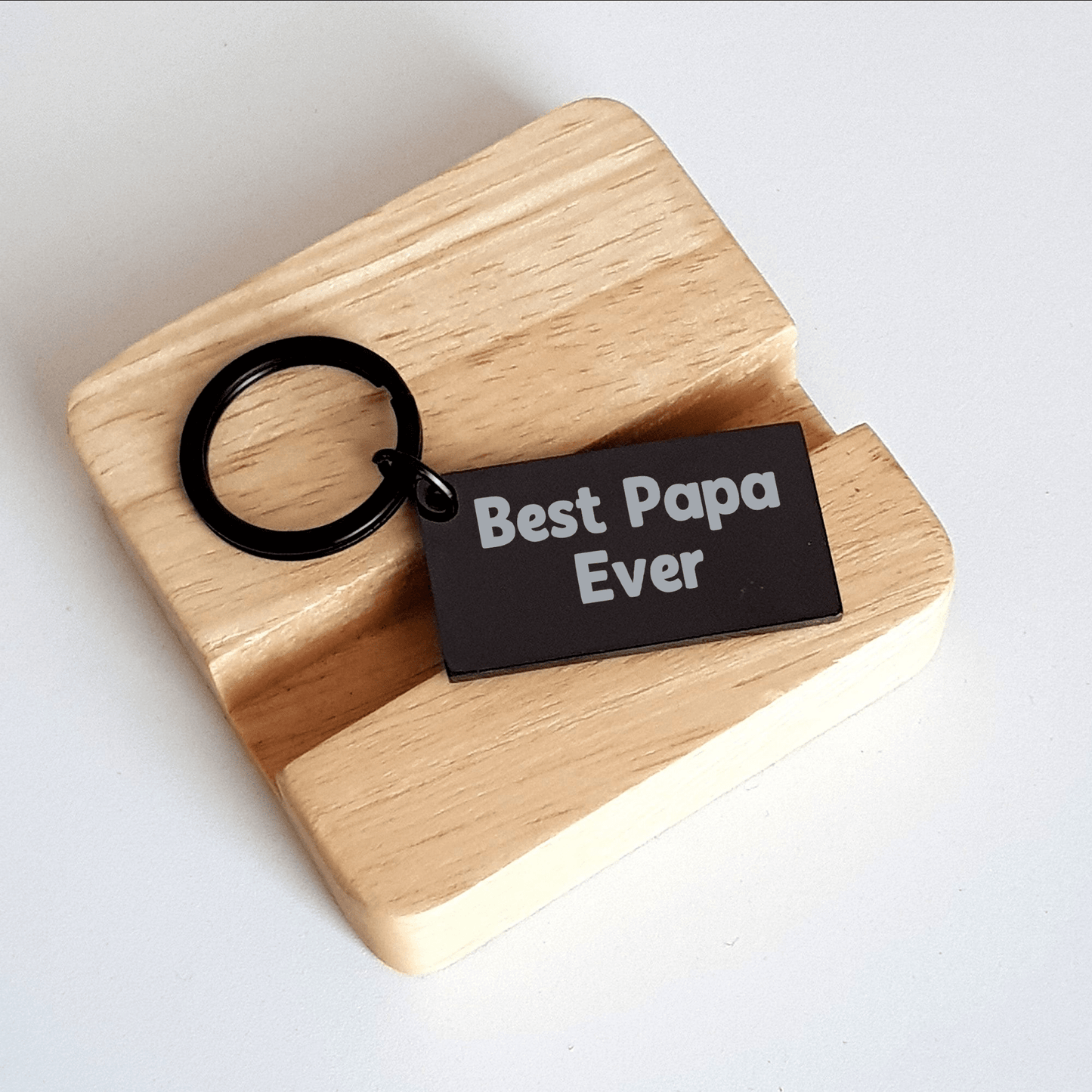 Papa Keychain Gifts from Men - Best Papa Ever - Graduation Unique Gifts for Papa Men - Keychain for Papa from Family and Friends - Victory Thru Vision