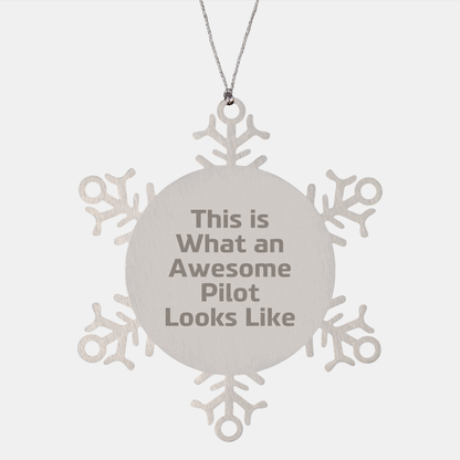 Funny Pilot Gifts, Pilot Snowflake Ornament, This Is What An Awesome Pilot Looks Like, Christmas Unique Presents from Family to Pilot Friends - Victory Thru Vision 
