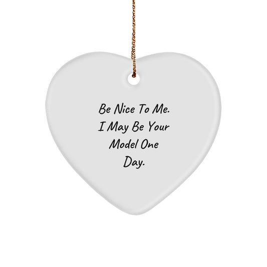 Funny Model Heart Ornament Gifts from Friends for Christmas, Heart Shaped Model Gift for Men, Women, Friends, Coworkers - Image 1
