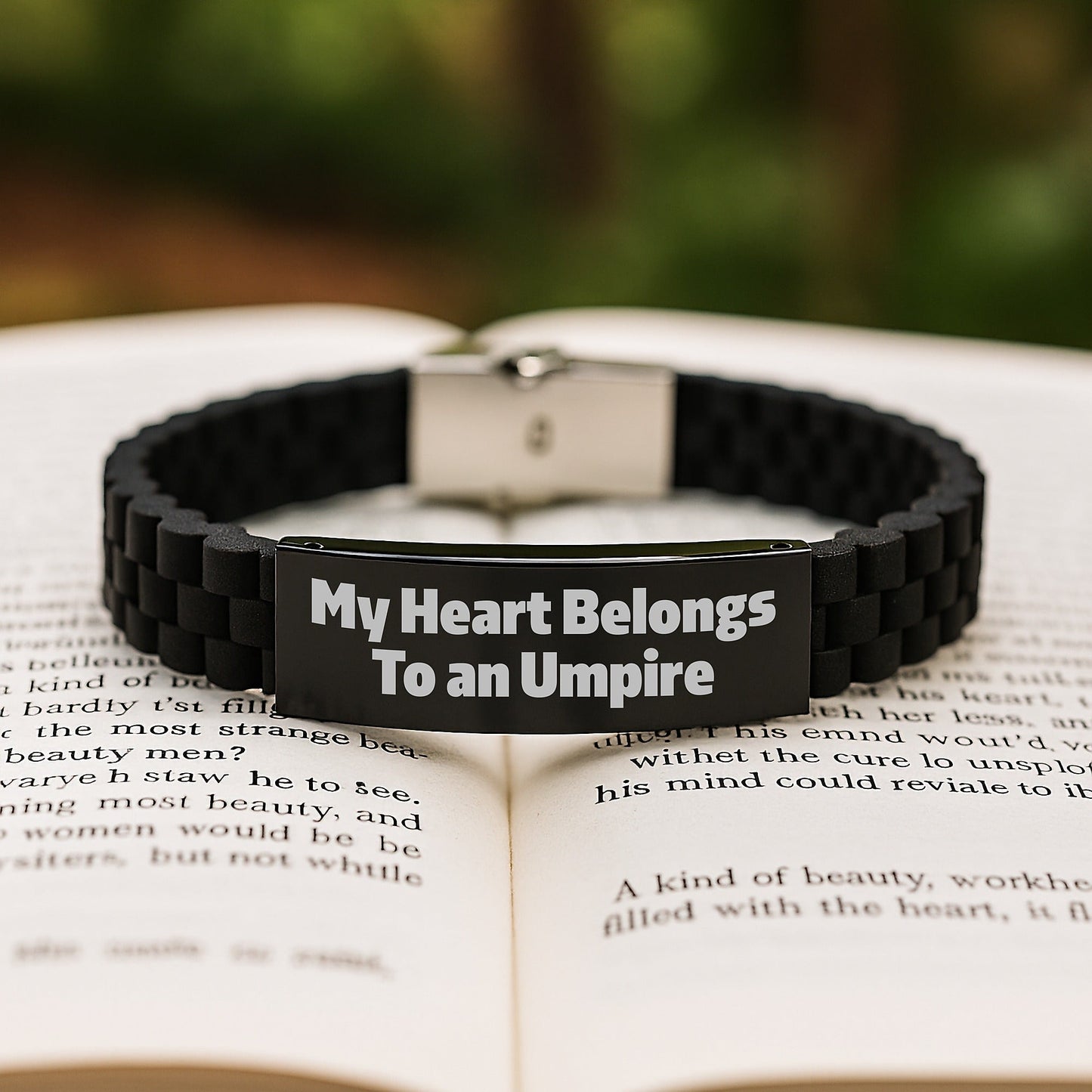 Umpire Gifts, Funny Quote, Birthday Unique Gifts from Friends, Glide lock Clasp Bracelet for Umpire Enthusiasts, Inspirational Umpire Jewelry - Victory Thru Vision
